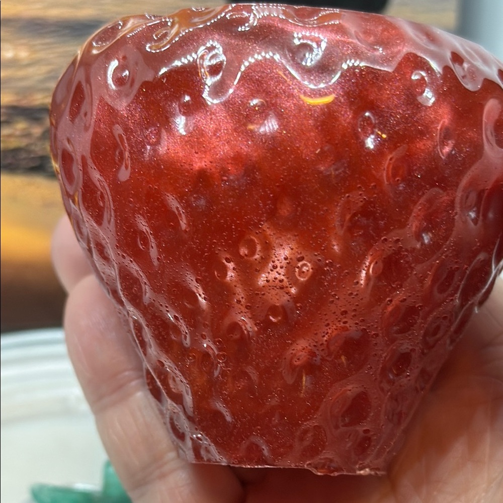 Elegant Red Resin Strawberry Jar - Picture 9 of 12